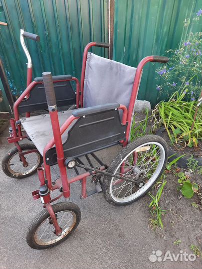 Инвалидное кресло-коляска