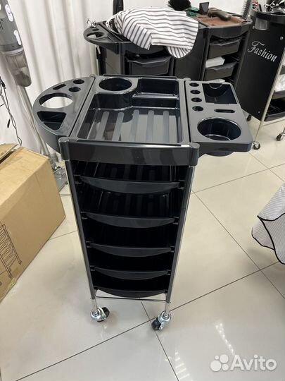 Тележка парикмахерская (не дешевка)