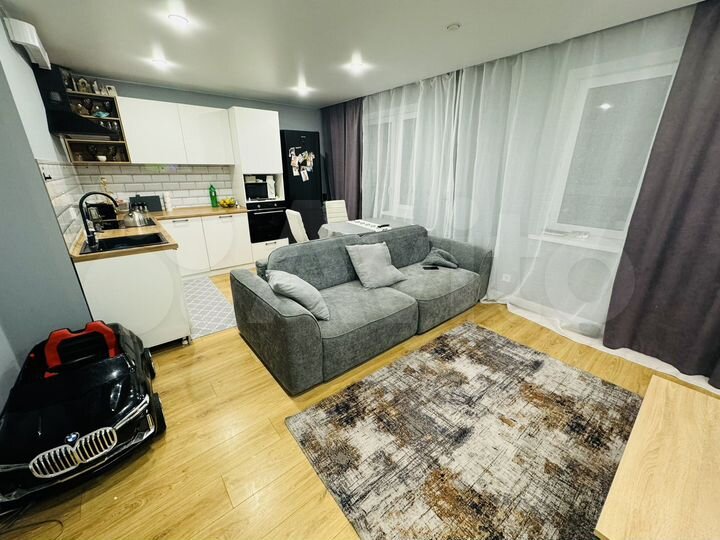 2-к. квартира, 46 м², 13/17 эт.