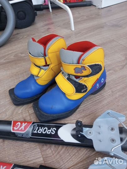Лыжи беговые детские 140 с ботинками