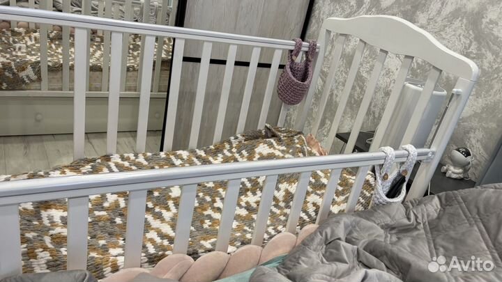 Детская кроватка 120х60 с маятником и ящиком