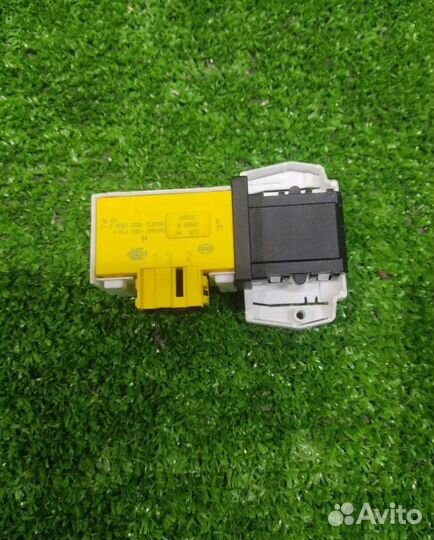 Устройство блокировки люка Candy