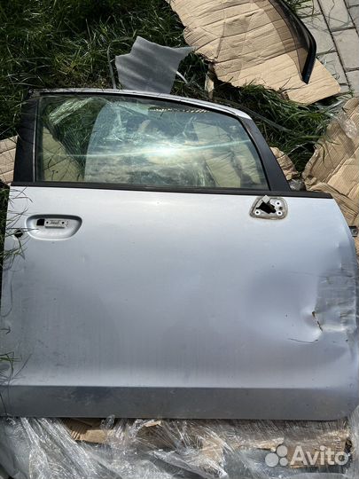 Дверь, ручка, ветровик, стеклоподъемник Colt 2003