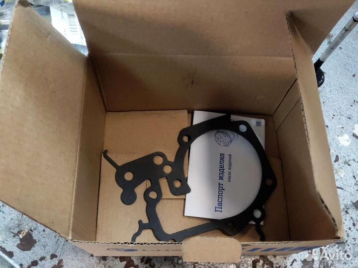 Помпа на рено логан 1 на 8клапонную