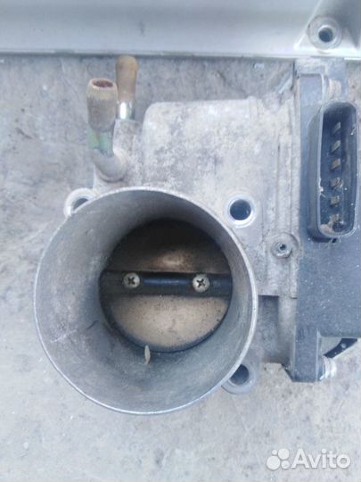 Дросельная заслонка