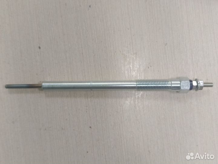 Свеча накаливания Mitsubishi L200/Pajero IV 2.5DID