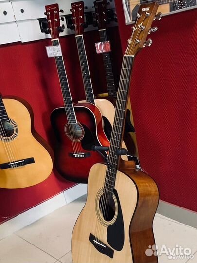 Гитара Yamaha новая