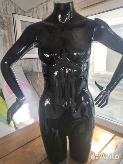 Манекен женский