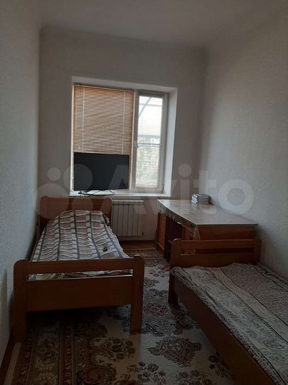 Дом 180 м² на участке 6 сот.