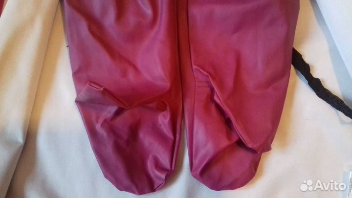 Дождевик и варежки