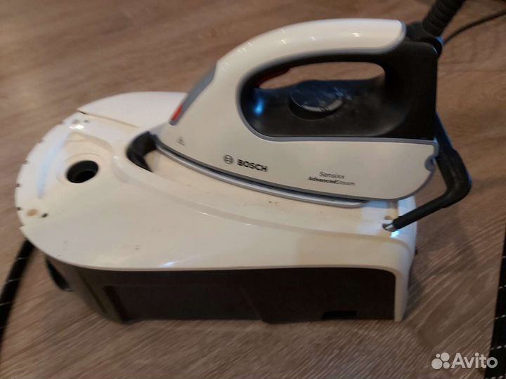 Утюг с парогенератором Bosch