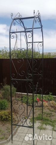 Арка садовая кованая