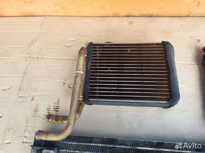 Радиатор Mitsubishi RvR 1