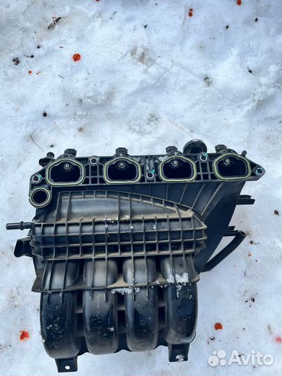 Коллектор впускной Skoda Rapid