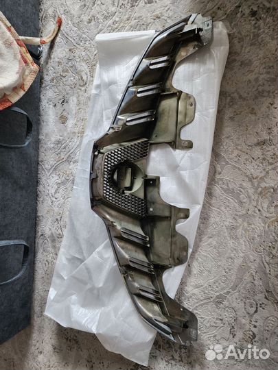 Продам решетку радиатора murano z51