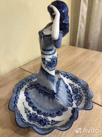 Гжель фарфор Менажница или фруктовница танцовщица