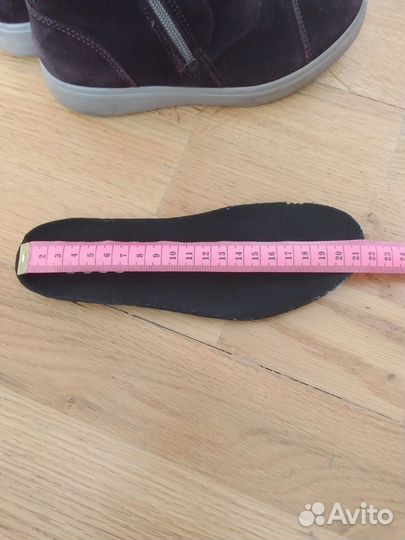 Ботинки для девочки ecco 33 р