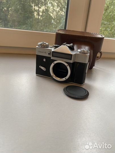 Плёночный фотоаппарат Zenit E