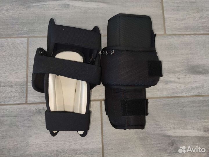 Наколенники вратарские YTH