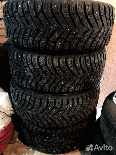 Toyo Observe Ice-Freezer 205/55 R16