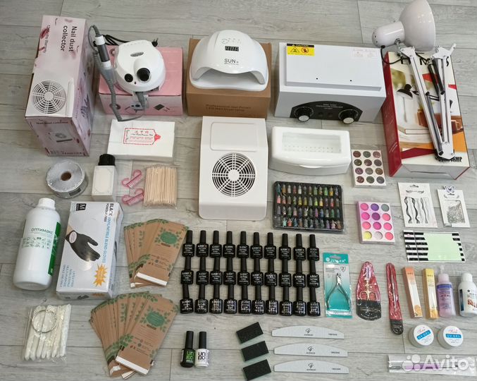 Маникюрный набор с аппаратом, сухожаром, лампой