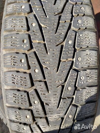 Nokian Tyres Hakkapeliitta 7 SUV 215/70 R16 100T