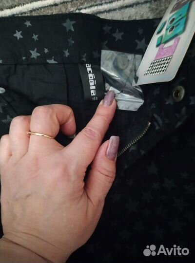 Джинсы новые для девочек