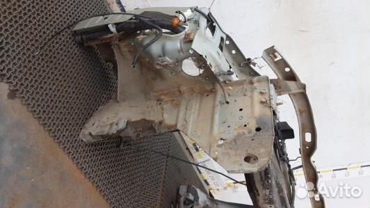 Передняя панель крепления облицовки (телевизор) ni