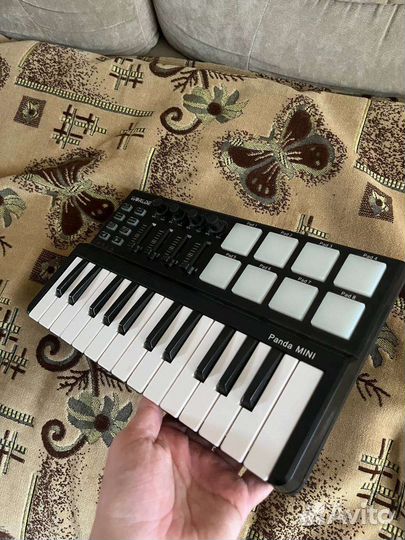 Midi клавиатура worlde