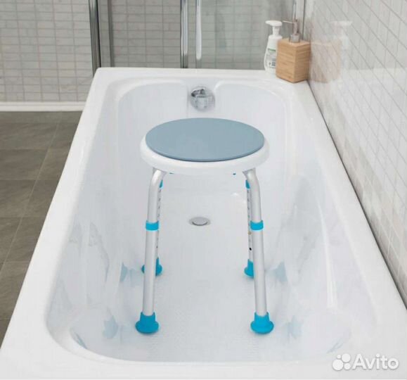 Стул в ванну для пожилых