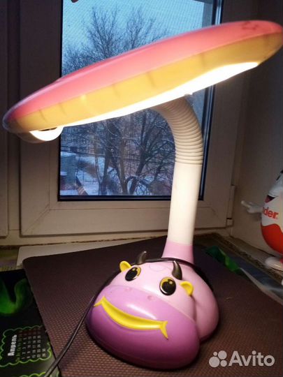 Лампа настольная