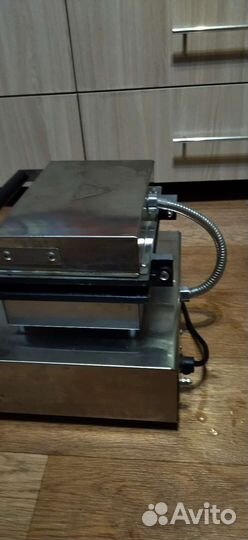 Вафельница для корн догов