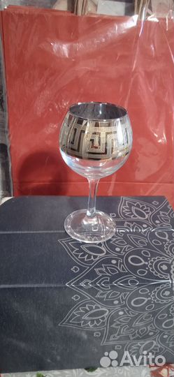 Бокалы для вина новые