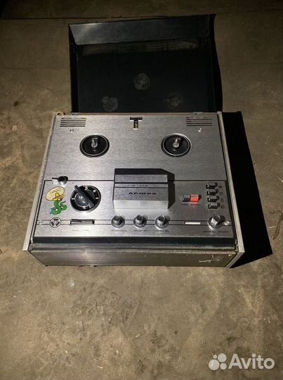 Катушечный магнитофон Астра 206