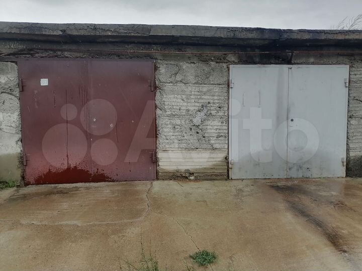 Гараж, > 30 м²