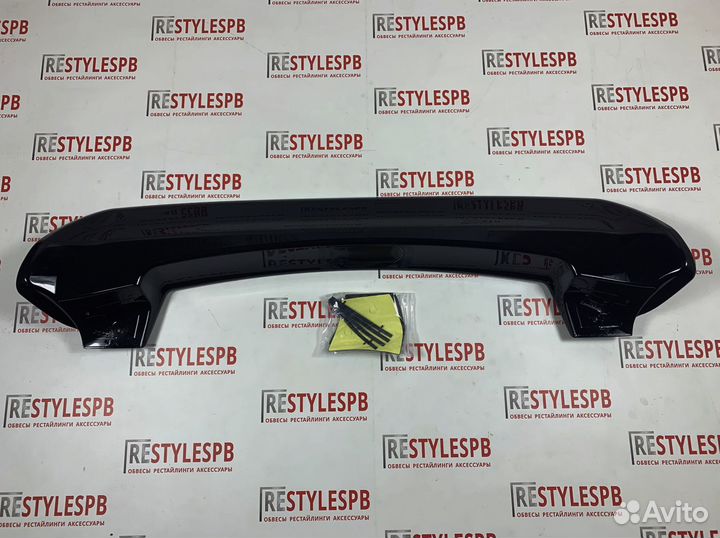 Спойлер на крышу Toyota Land Cruiser 200 Черный