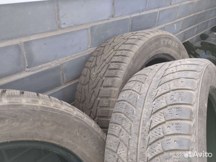 Gislaved Nord Frost 5 215/55 R16