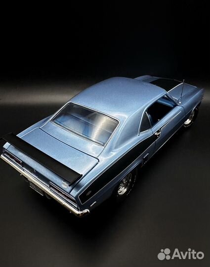 Масштабная модель 1/18 Chevrolet Copo Camaro