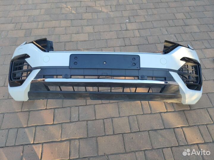 Продам бампер на volkswagen touareg 2019г