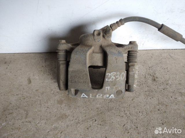 Суппорт передний левый Fiat Albea 2002-2012