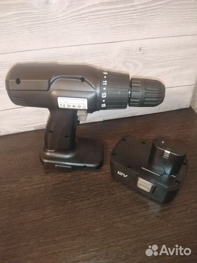 Аккумуляторная дрель-шуруповерт