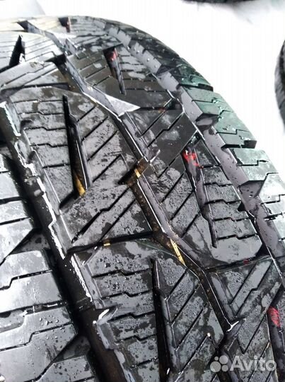 Bridgestone Dueler A/T 001 245/75 R16 108S