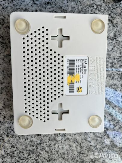 Wi-Fi роутер MikroTik hAP AC lite