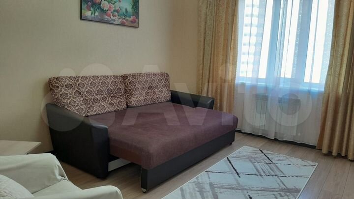 2-к. квартира, 54 м², 4/18 эт.