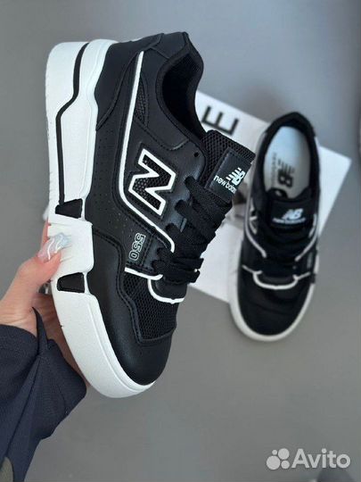 Кроссовки женские New Balance 550