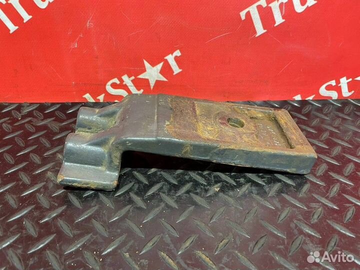 Кронштейн переднего стабилизатора