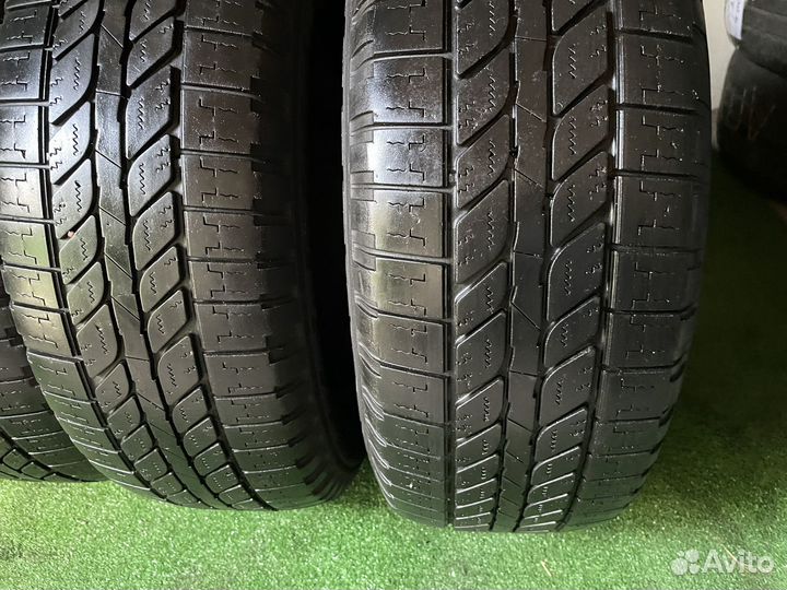 Michelin 4x4 Synchrone 215/65 R16