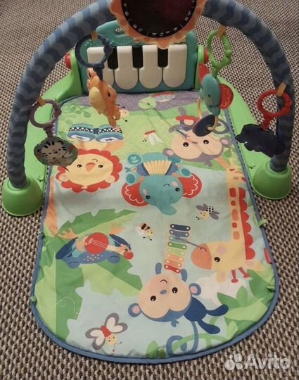 Развивающий коврик fisher price с пианино