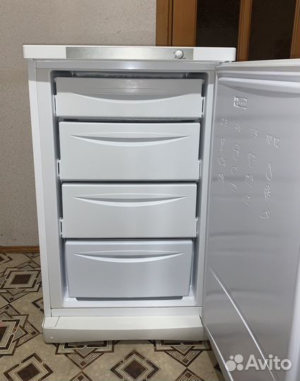 Морозильная камера Indesit