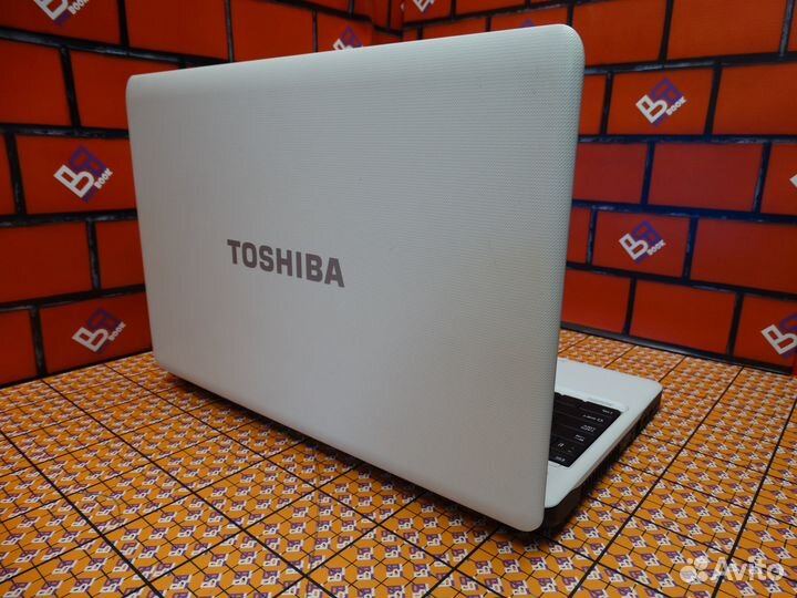 Ноутбук Toshiba i5-2gen/Intel HD 3000/8 RAM/320HDD